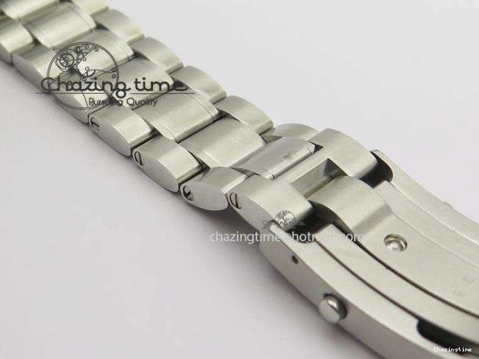 1223 Efficient Speedmaster JHF SS Snoopy Award 45th Anniversary White dial On SS Bracelet 8239